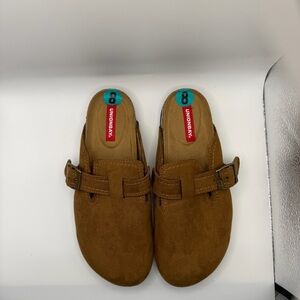 Unionbay Sawyer Clog Tan Cognac Womens 8 Faux Suede Mules Adjustable Strap